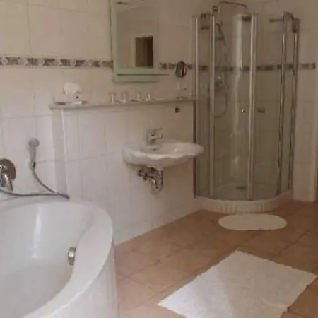 Ξενοδοχείο Am Friedrichsbad Μπάντεν-Μπάντεν